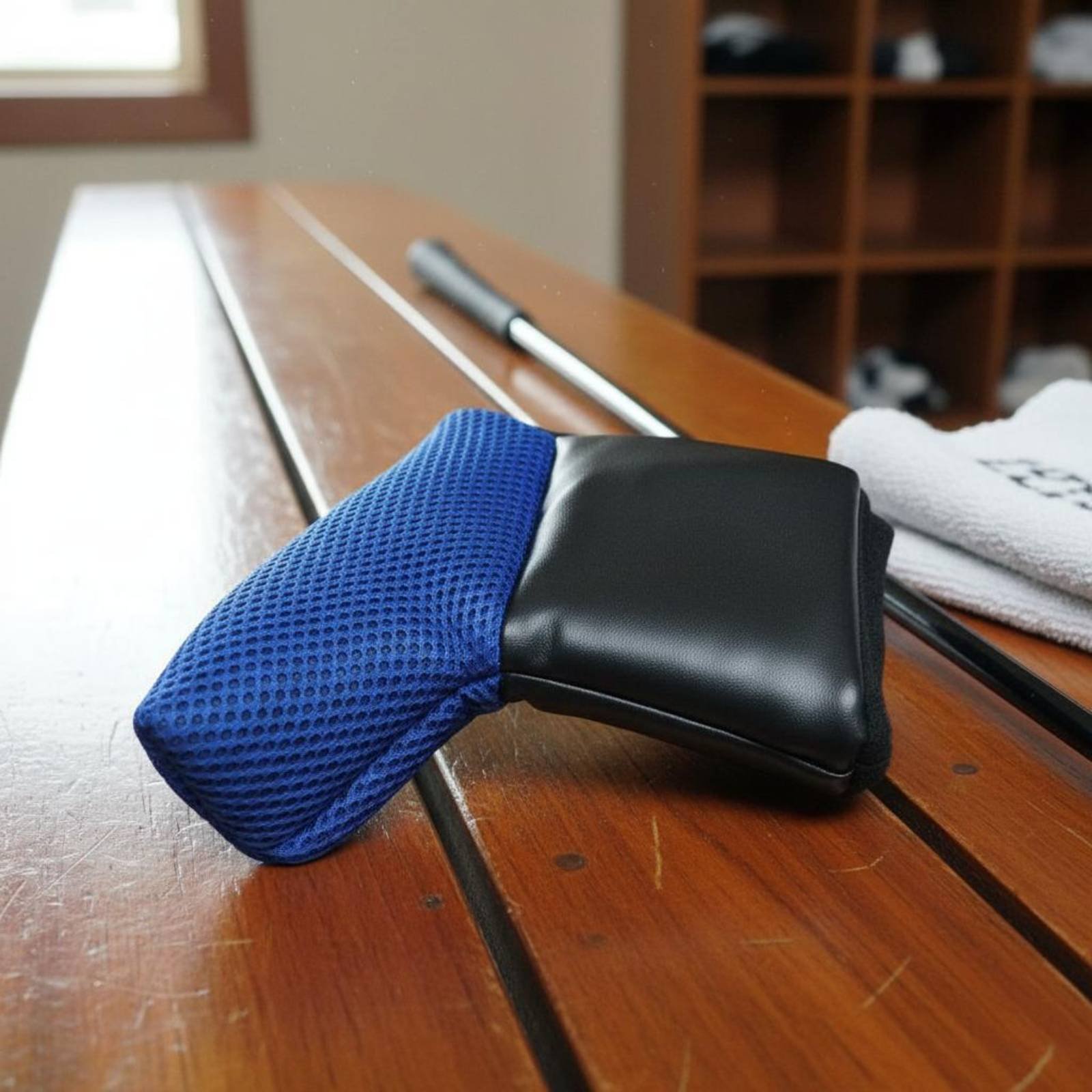 Sports Equipment With A - Putting Putting Club Cover Scuff Resistant